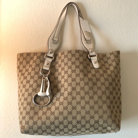 GG Canvas Medium Icon Bit Tote - Picture 7 of 11
